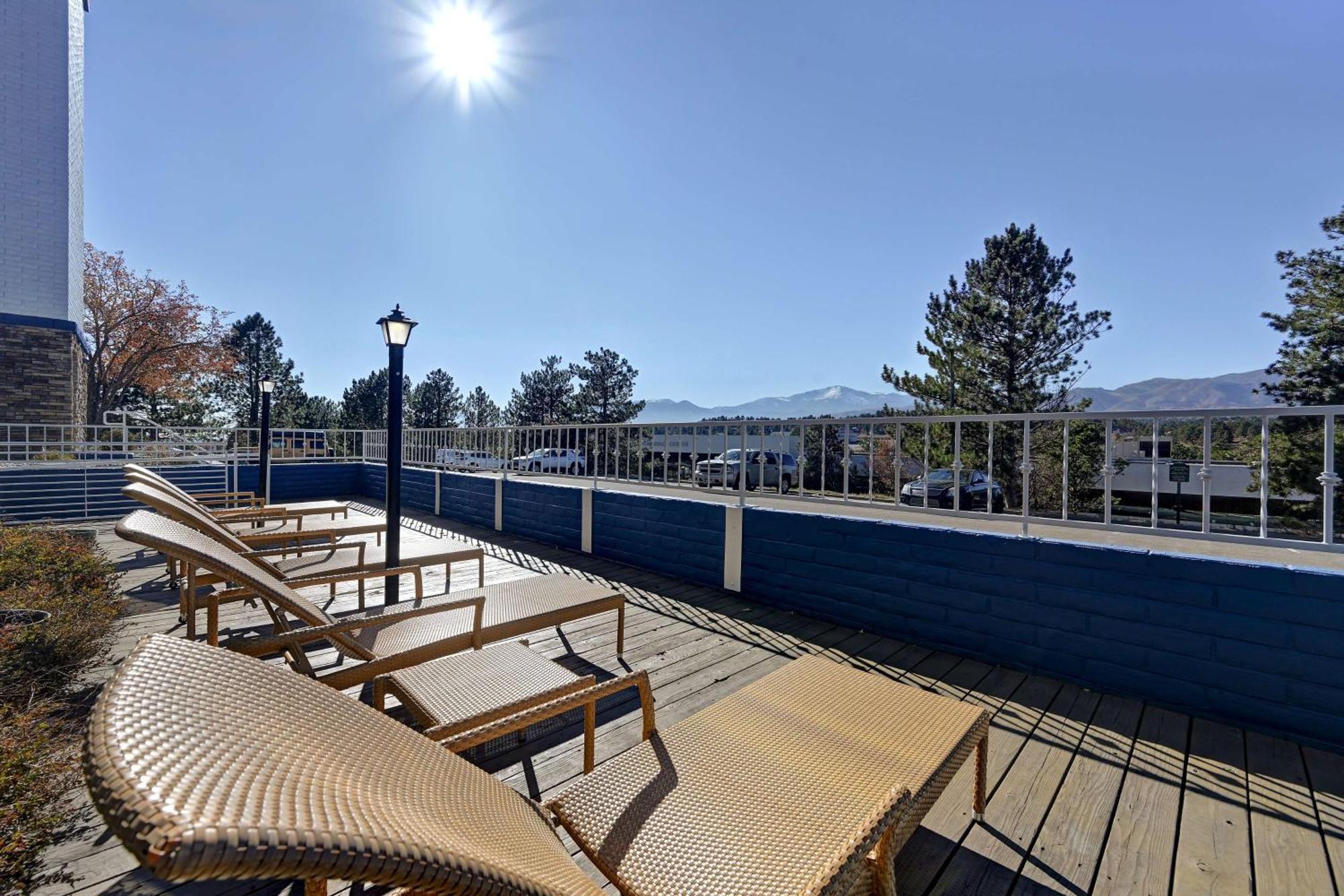 Embassy Suites By Hilton Colorado Springs Eksteriør bilde